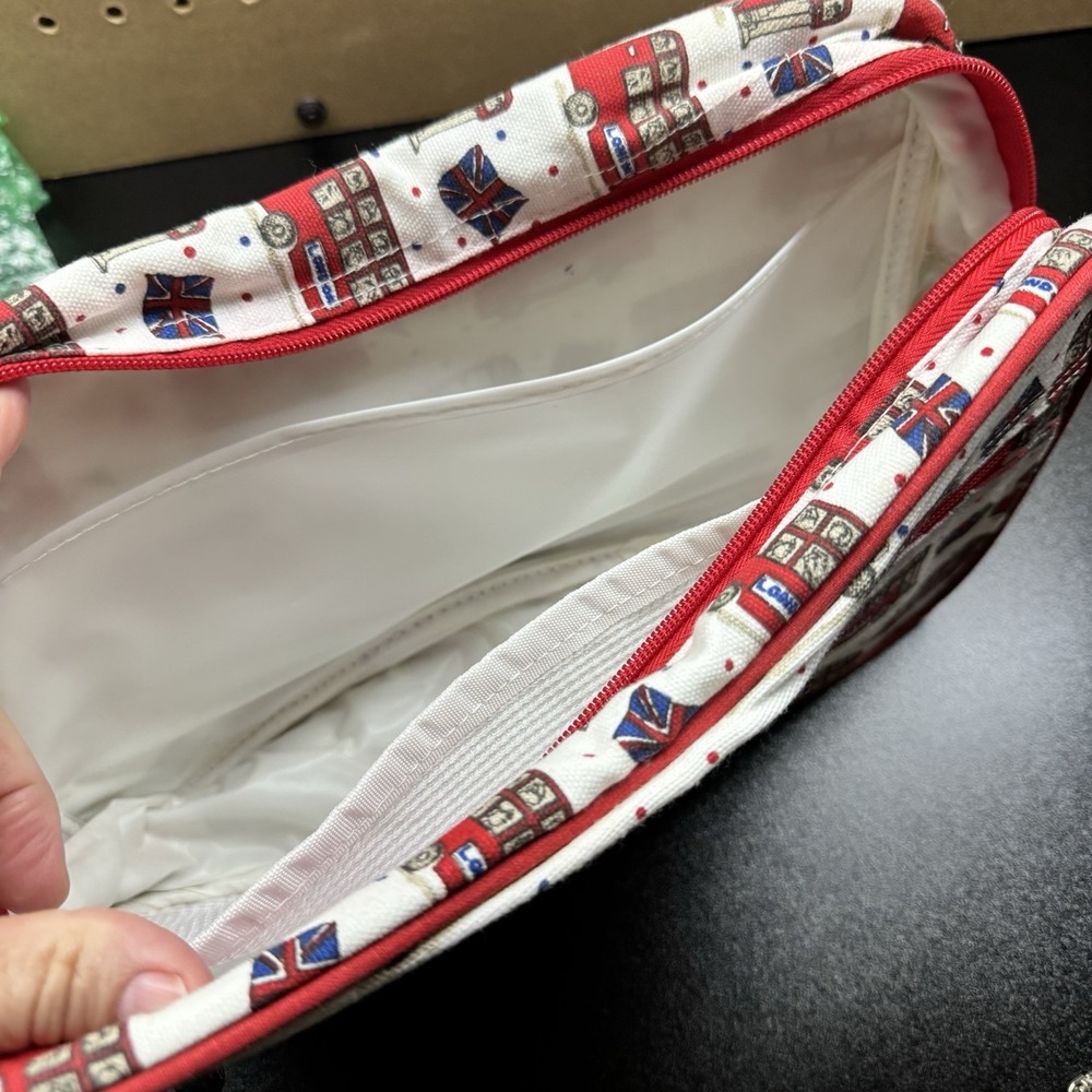 Milly Green London Bus Cosmetic Bag UK Flag Travel Toiletry Pouch Zipper - Picture 11 of 16